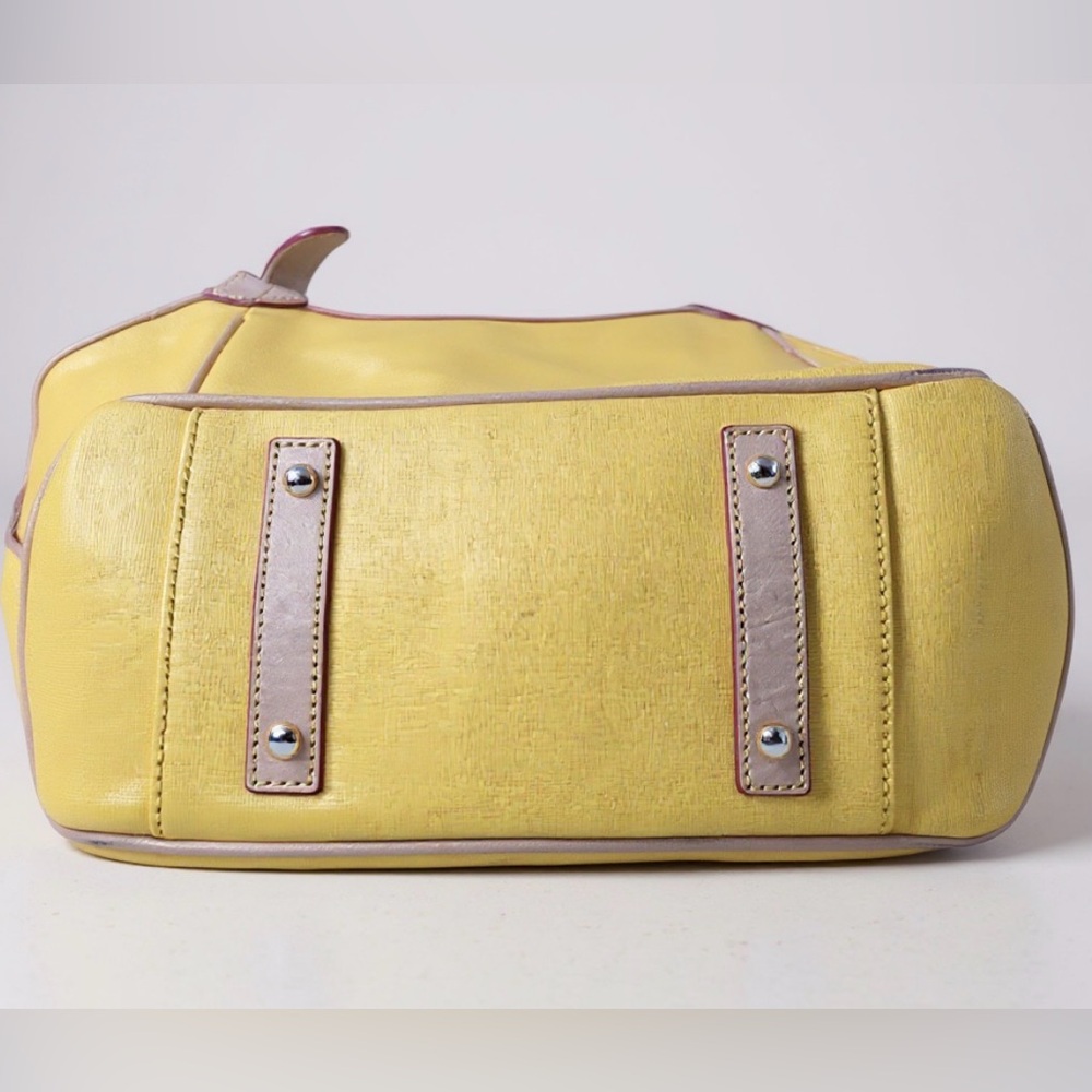 Dooney&Bourke Maddie Saffiano Leather Shoulder Bag - Picture 3 of 10